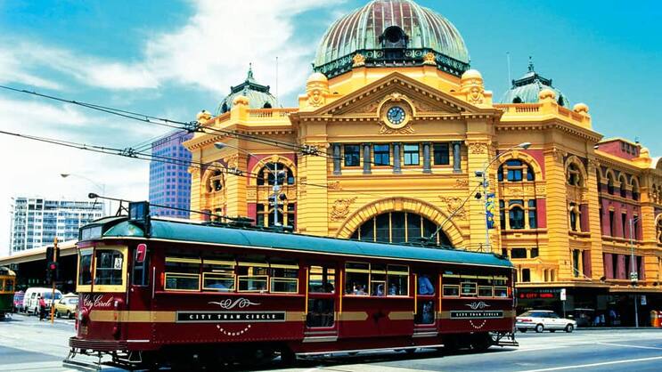 Mit einer Länge von 245 Kilometern, 27 Linien und über 1800 Haltestellen hat Melbourne das grösste Strassenbahnnetz der Welt