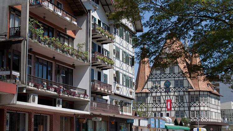 blumenau-bra-de.jpg
