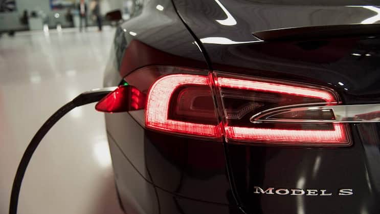 Tesla Modell S: Eine Ausnahme, denn der Verkauf der meisten E-Modelle läuft schleppend. Bloomberg