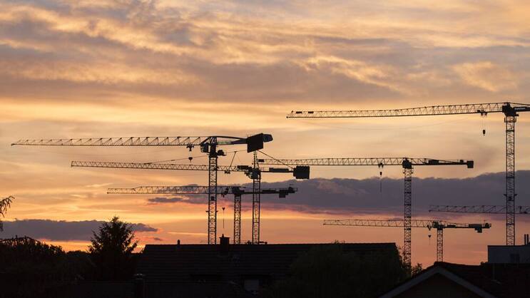 Baustellen und -kräne prägen das Stadtbild von Zürich. Keystone