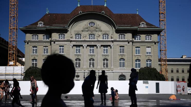 SNB: Die Nationalbank steckt in einem Dilemma.  Bloomberg
