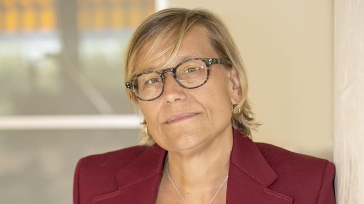 Bevor sie in die Uhrenbranche einstieg, war Christelle Rosnoblet im Familienunternehmen tätig, das im Einzelhandel aktiv ist.