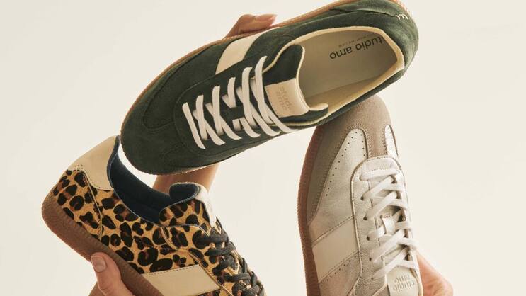 Die neuen Schuhe der Marke Studio Amo erinnern an die Sambas von Adidas.