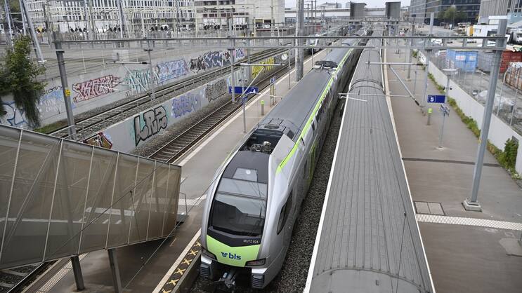 BLS am Bahnhof Bern: Bringt Pendler in die Bundeshauptstadt.