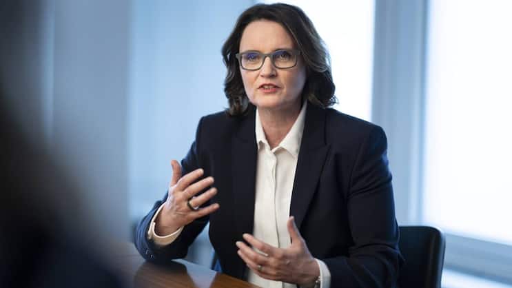 Im Vorfeld galten besonders Finma-Chefin Marlene Amstad und Ueli Maurer als Schussfeld-Kandidaten. Doch hart trifft sie der Bericht nicht.