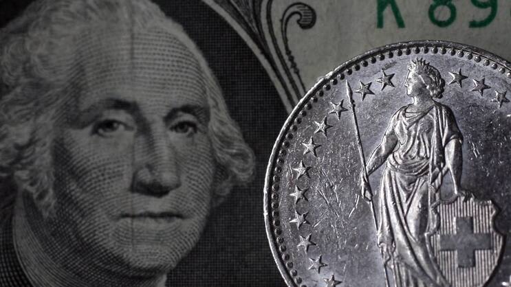 George Washington trifft Helvetia: Die US-Bank JP Morgan zählt den Franken neben Dollar, Yen und Singapur-Dollar zu der sichersten Währung der Welt.