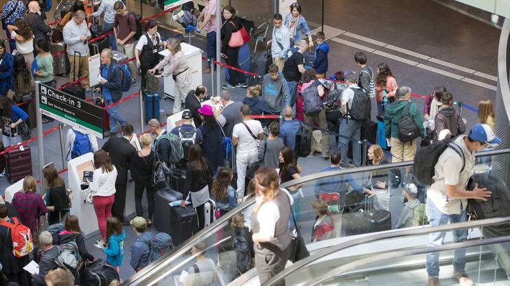 Grossandrang am Flughafen Zürich: Flugscham?