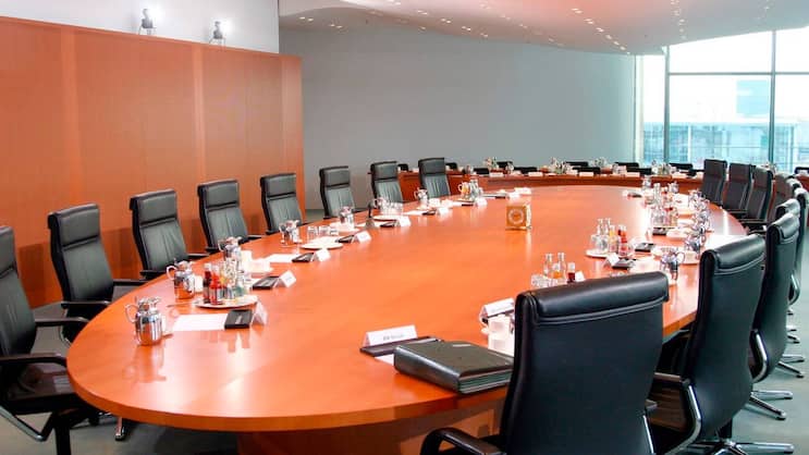 Der Konferenzraum des Verwaltungsrats: Dieser soll künftig auch mehr Digitalkompetenz mitbringen.