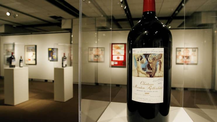 Edle Weine sind gesucht: Eine Flasche Mouton Rothschild, auf deren Etikette ein Gemälde von Pablo Picasso abgebildet ist, wurde 2007 an einer Auktion von Sotheby's versteigert.