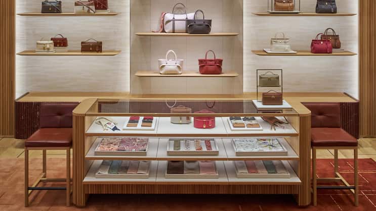 Bei Loro Piana wünschen Kunden intime Salons – das braucht Platz.