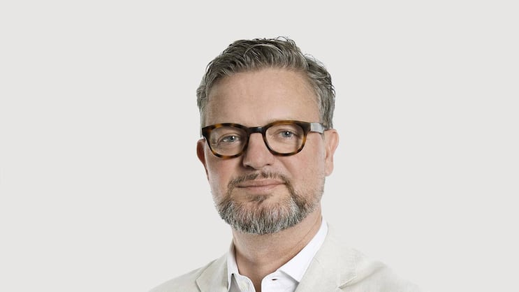 David Hauptmann ist Gründer und Geschäftsführer von Nobilis Estate. Der Makler ist in Zürich, Zug und Fürstenau GR stationiert und auf Luxusimmobilien spezialisiert.