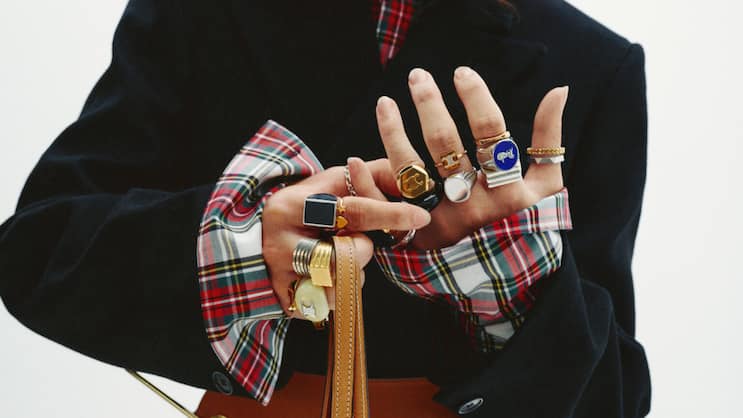 Ob Echtschmuck oder Modeschmuck – gekonntes Kombinieren ist gefragt.