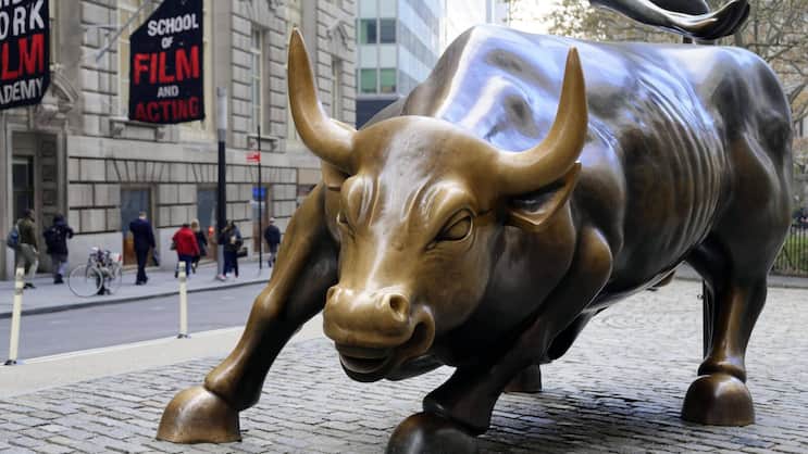 Bulle vor der New Yorker Börse: Der Bär ist sein Gegenspieler.