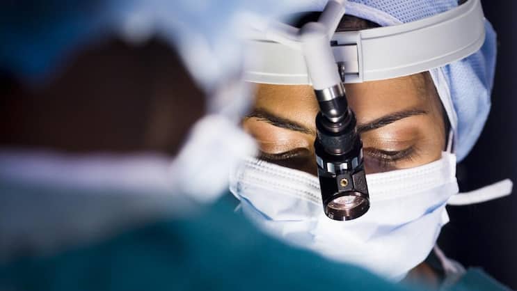 Chirurgin bei der Arbeit: In Sachen Kardiologie ragt das Universitätsspital Zürich heraus.
