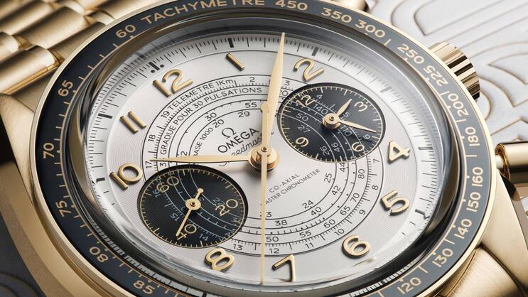 Die Omega Speedmaster Chronoscope in Gold.