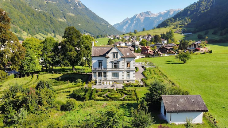 Grandezza in Glarus: Die Villa Breitenstein von 1895.