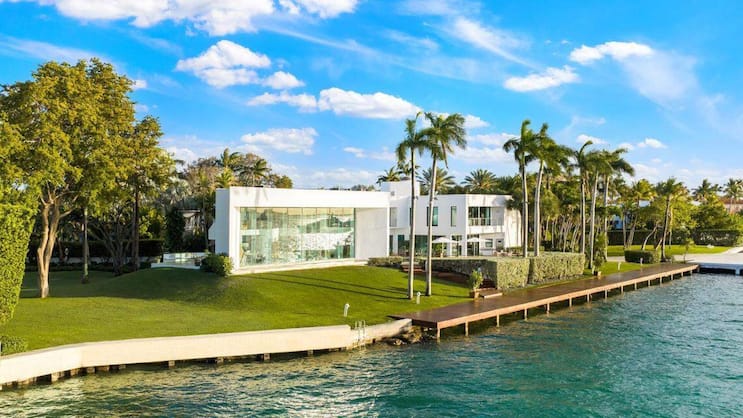 Dieses Anwesen in Key Biscayne ist aktuell für 237 Millionen Dollar ausgeschrieben.