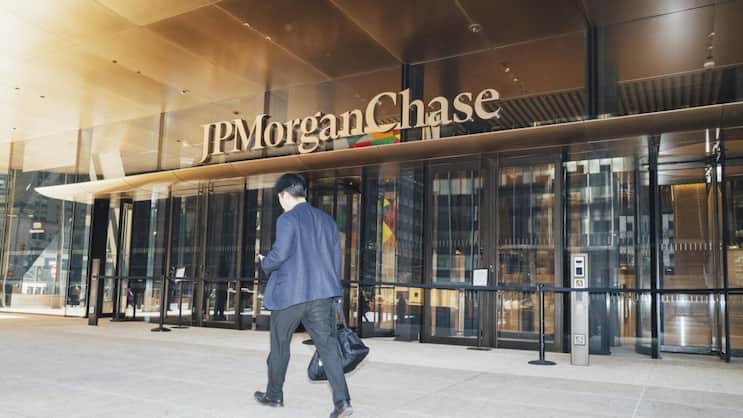 JPMorgan Chase hat die Vorwürfe in einer kürzlich eingereichten Klage wegen Verstössen am Arbeitsplatz zurückgewiesen. Sara Konradi für das WSJ