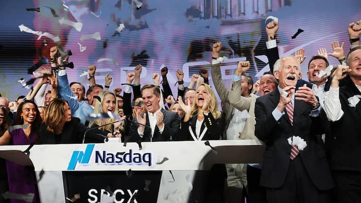 Elon Musks Unternehmen SpaceX hat bei seinem beispiellosen Börsengang am 12. Juni 86,25 Milliarden Dollar eingenommen. 