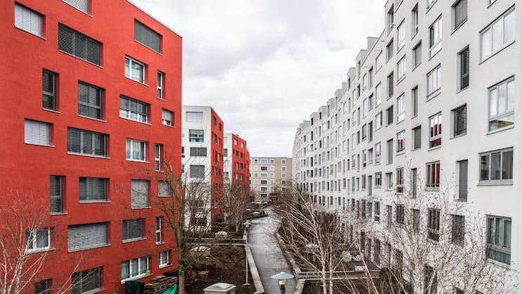 Häuser in Opfikon ZH.