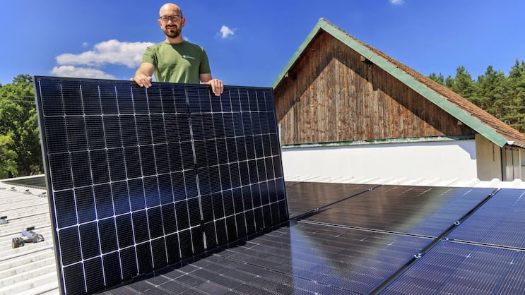 Strom vom Dach: Statt einer fixen Vergütung pro Kilowattstunde können künftig Marktpreise verwendet werden.