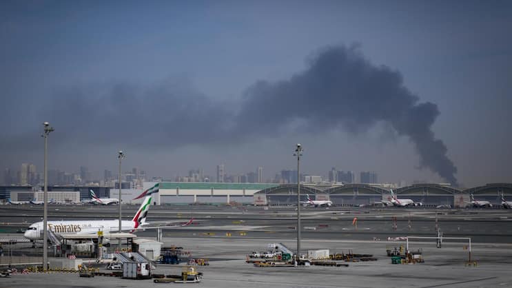 Wegen des Iran-Konflikts stehen die Golf-Flughäfen Dubai, Abu Dhabi und Doha still.
