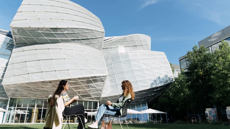 Ein Hingucker auf dem Novartis Campus: das Gehry Building.