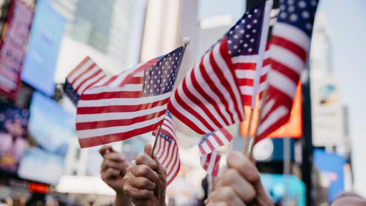US-Flaggen bei Feiern des Unabhängigkeitstages in New York: Über den Zustand der Wirtschaft aber gehen die Meinungen auseinander.