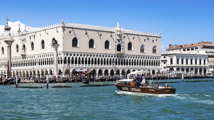 Venedig ist einer der beliebtsten Touristen-Hotspots in Italien.