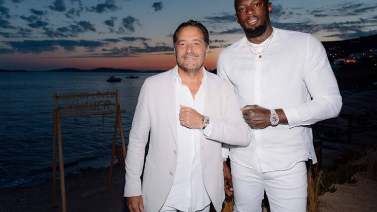 Julien Tornare (links) und Usain Bolt präsentieren die neue Hublot-Uhr.