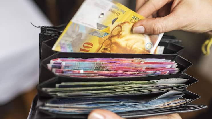 Wie viel Lohn landet im Portemonnaie? Die Lohnstrukturerhebung 2024 liefert neue Zahlen.