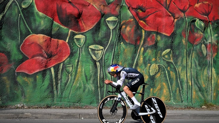 Tom Pidcock im Q36.5-Dress am Giro d’Italia, wo er auf dem für seine Verhältnisse katastrophalen 16. Rang landete.
