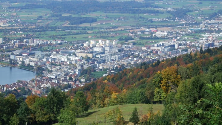In Baar ZG wurde 2020 ein Grundstücksdeal über fast 140 Millionen Franken abgeschlossen. Davon profitiert auch die öffentliche Hand stark.