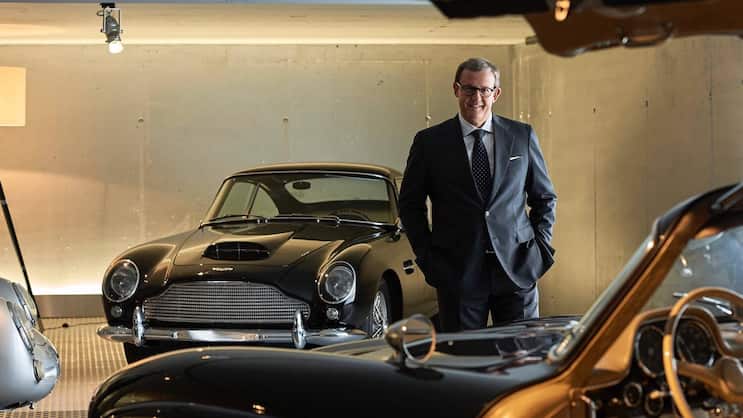 Fritz Kaiser und sein Aston Martin DB4 Short Wheel Base. Der Schätzwert liegt bei vier Millionen Franken.