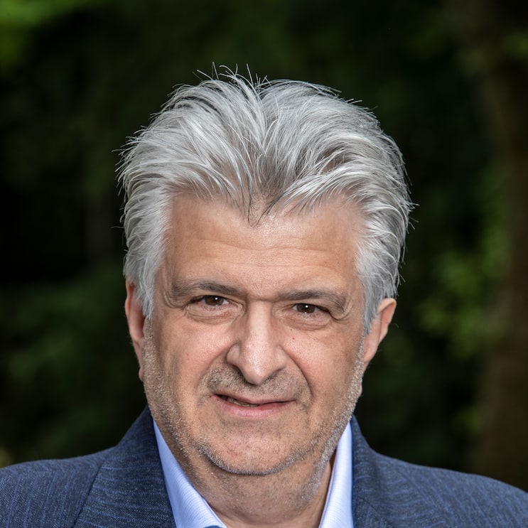 Vartan Sirmakes