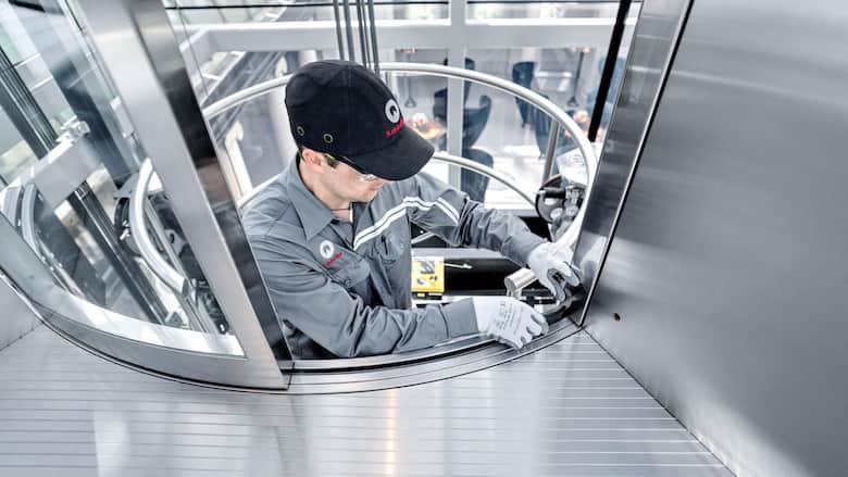 Die Aufzugsbranche ist mit einer Marktverschiebung konfrontiert, die sich schon länger abzeichnet. Mit Neuinstallationen lässt sich kaum mehr Geld verdienen. Die margenträchtigsten Bereiche liegen im Service- und Modernisierungsgeschäft.