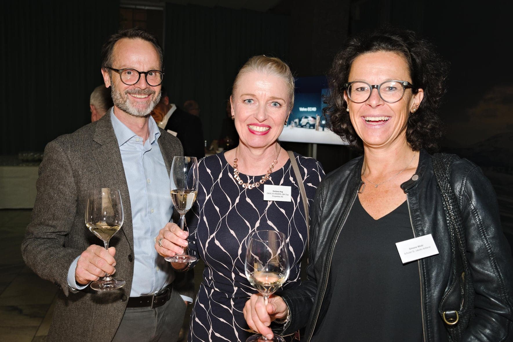 Markus Naewie, Schuler Weine & Co.; Giuliana Hu, Engel & VÃ¶lkers Properties AG; Simone Wicki, Schuler St. Jakobs Kellerei