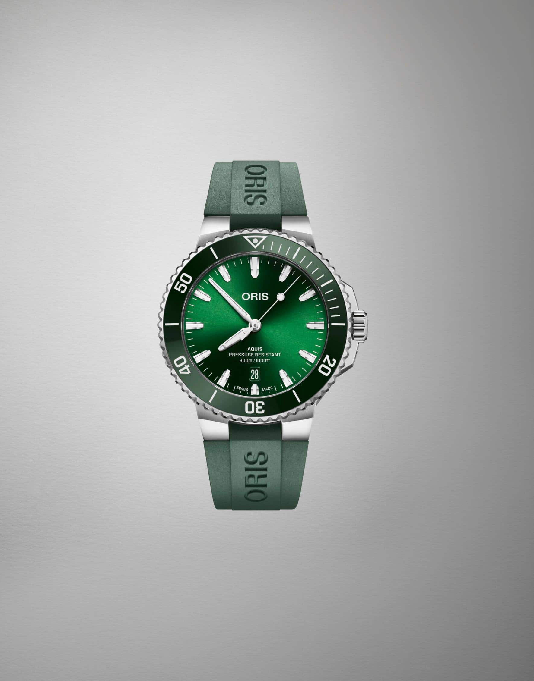 Oris Aquis Date Calibre 400 In dieser 43,5-mm-Uhr steckt das hauseigene, abenteuertaugliche und langlebige Kaliber 400. Dieses Grün passt nicht nur zum Wald und zum Wasser, sondern auch zum Hemd. 3600 Fr.