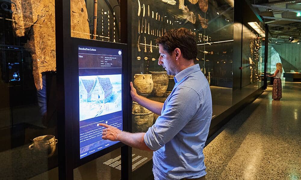 Monitor im digitalen Museum