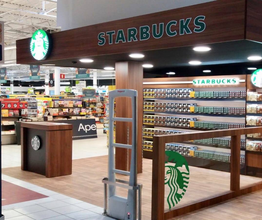 In Spanien (hier bei Carrefour) steht Starbucks bereits in den Regalen.