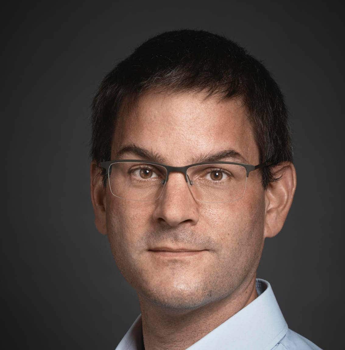 Wendelin Stark, Professor at the Institute for Chemical and Bioengineering of ETH Zurich and head of the chair in Functional Materials Engineering poses for portrait, on May 19, 2021 in Zurich. Â© 2021: Michael Buholzer fÃ¼r Bilanz