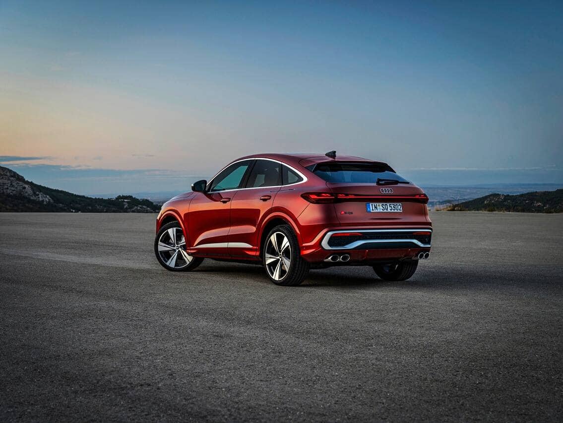 Static photo, Colour: Grenadine red metallic Auto Enjoy Ausgabe 4