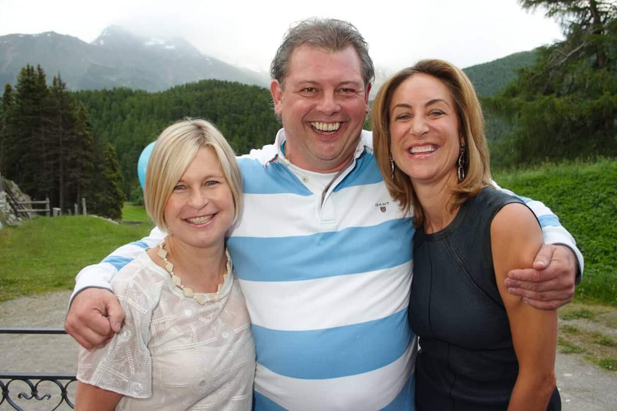 Ariane Ehrat, St. Moritz Tourismus; Freddie Zwimpfer, Gastgeber im Dracula-Club und Hüttenwart; Carolina Müller-Möhl.