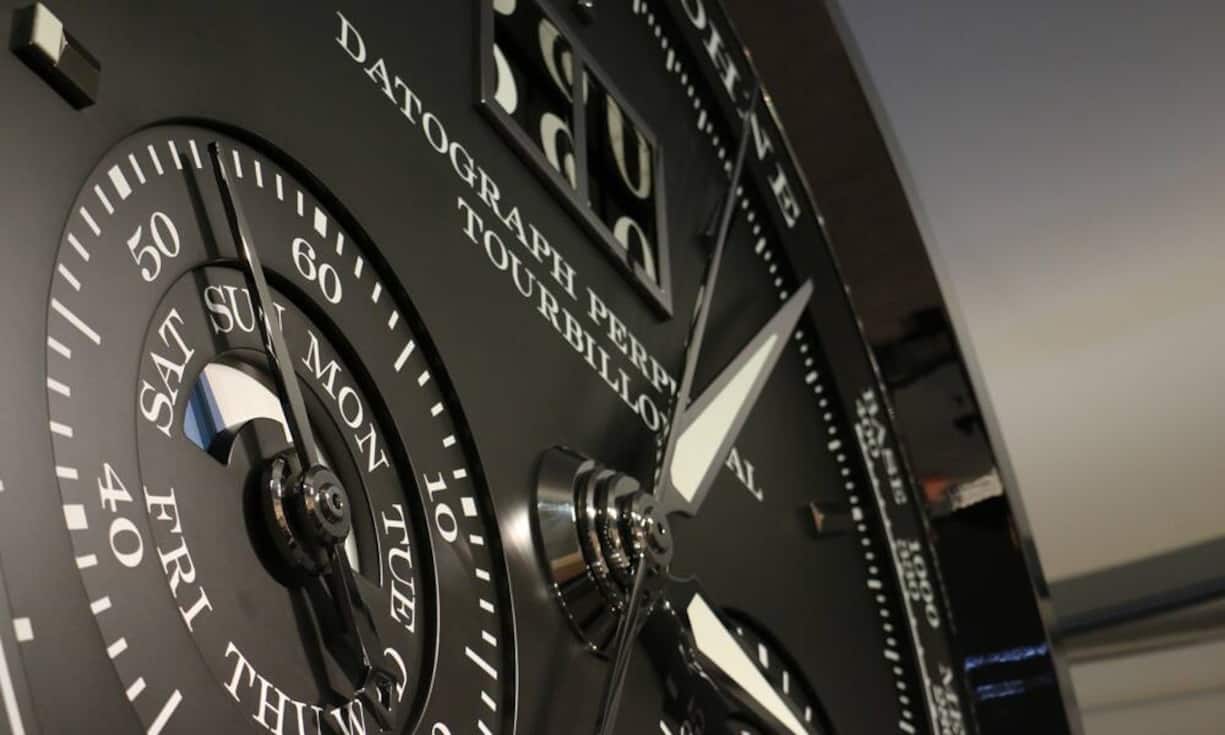 Die 26. Ausgabe des Salon International de la Haute Horlogerie (SIHH) soll zeigen, dass der Luxusmarkt die Krise überwinden wird.