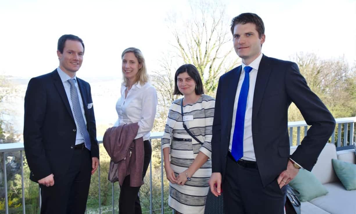 Jean-Christophe Pesser, KPMG AG;
Isabella Grayson, Hewlett-Packard Company;
Ciresica Bobol, KPMG AG;
Patrick Bachmann, KPMG AG