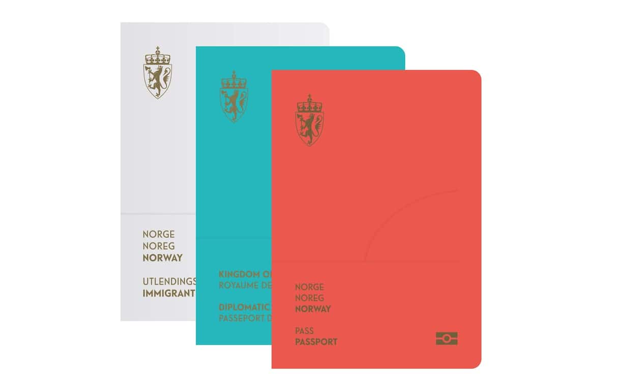 Norwegen wird als Designavantgarde gefeiert. Der neue Pass kommt aussen knallig daher – in drei Farben: weiss für Migranten, türkis für Diplomaten und rot für Einheimische.