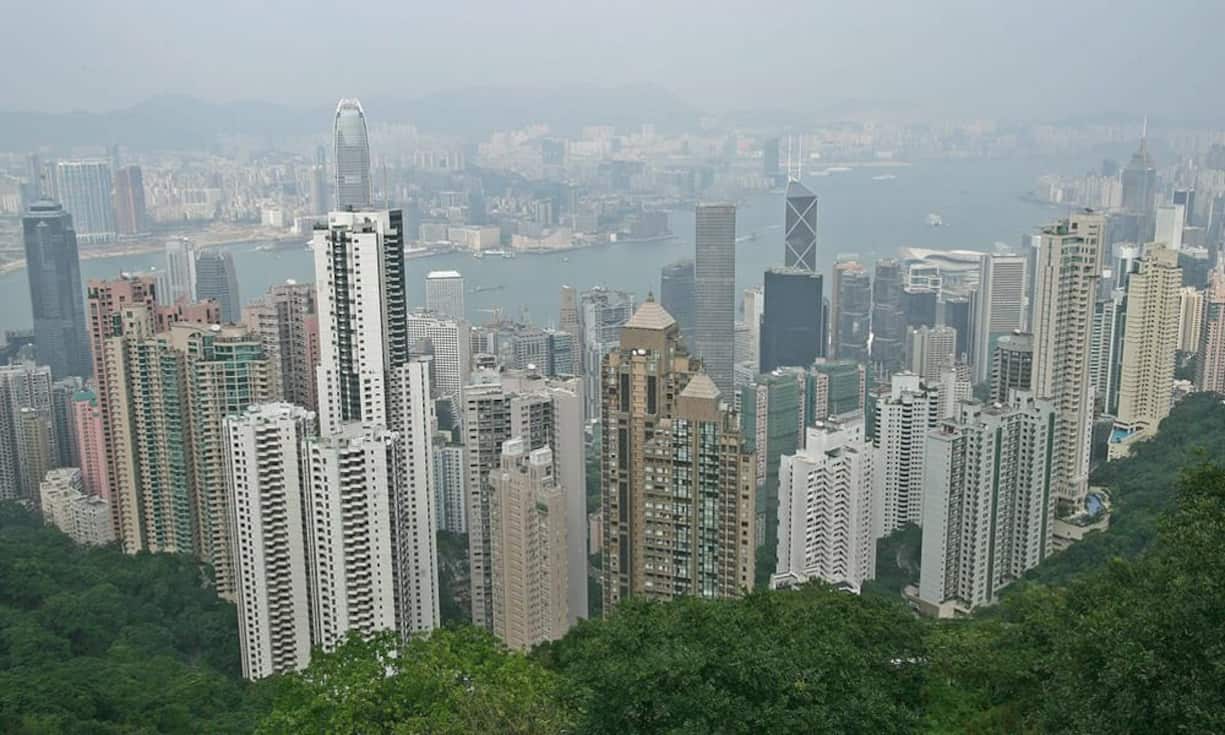 Einsame Spitze ist aber Hongkong. Einen Viertel ihres Leben – 21,22 Jahre – müssen Angestellte bis zum Wohnungskauf schuften.Bilder: Keystone