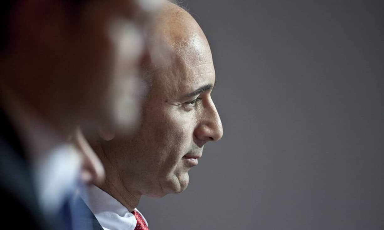 Novartis-Chef Joe Jimenez liegt mit gleichbleibenden 13,32 Millionen auf Platz zwei.