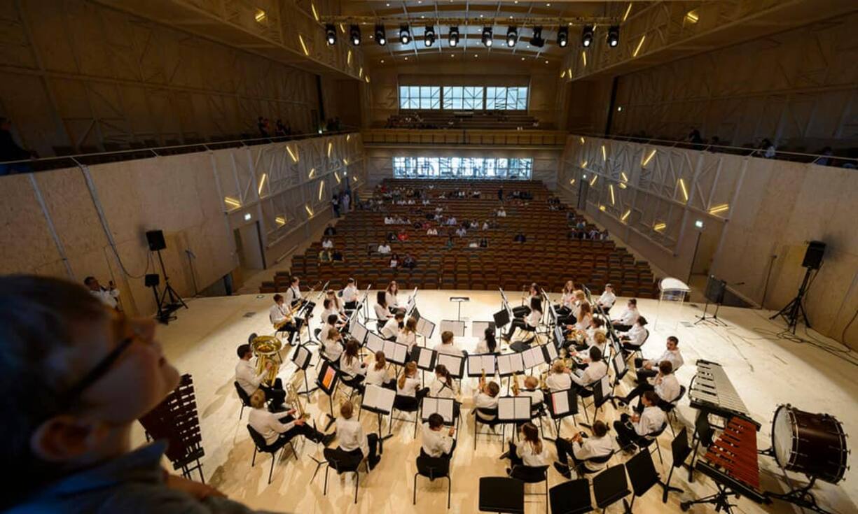 Das ist die eigene Konzerthalle der Schule.
Keystone