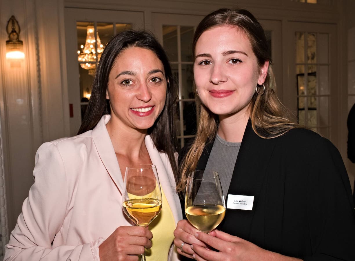 Elena Mirchevska, Accor Hotels Zürich; Lisa Widmer, Farner Consulting